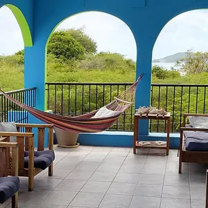 Pensión The Vieques, Esperanza